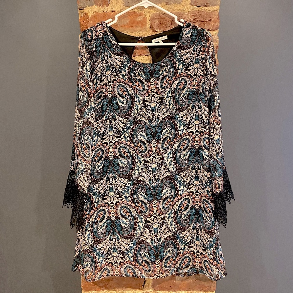 Charlotte Russe shift dress w/ lace bell sleeves